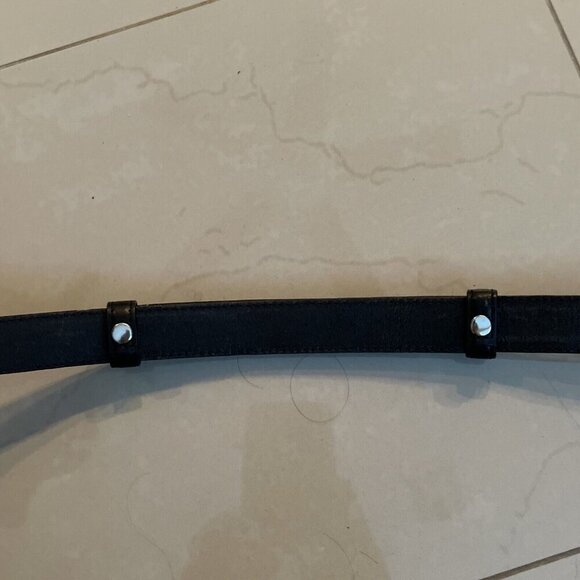 Chico's Size SM Black Slider Adjustable Leather Belt with Oval Silvertone Buckle - Picture 12 of 16